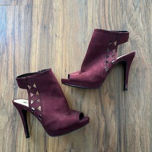 Burgundy Nine West peep toe ankle booties.